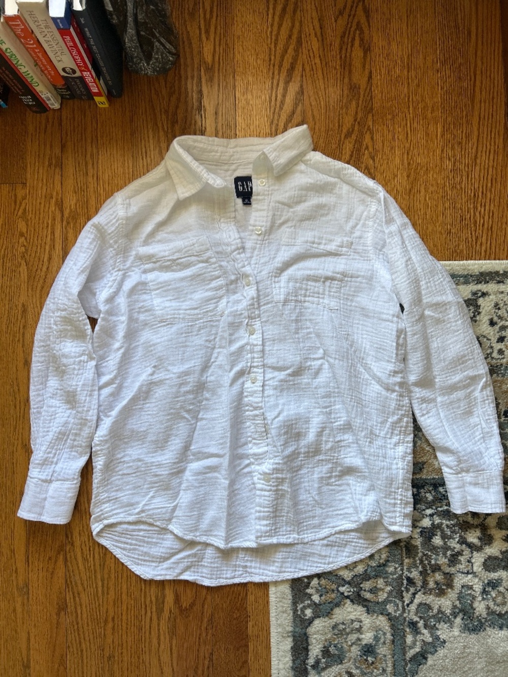 Gap Women’s White Cotton Button Up